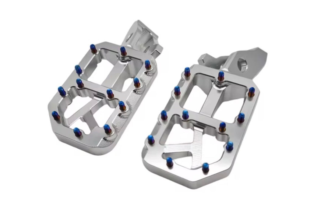 CNC pegs